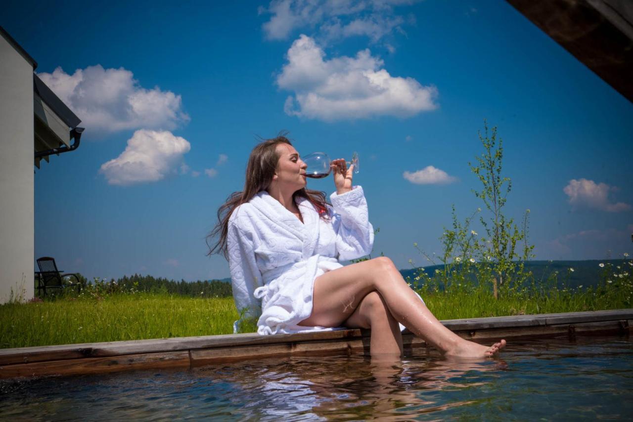 Usedlost U Lipy Blatiny Sněžné Exteriér fotografie